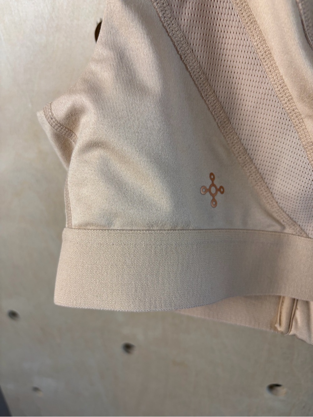 $114 Tommie Copper Zip Up Shoulder Support Bra Medium Nude - Picture 6 of 7